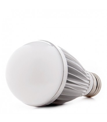 Bombilla de LEDs Esférica E27 DIMABLE 7W 630Lm 30.000H