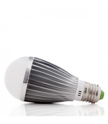 Bombilla de LEDs Esférica E27 DIMABLE 7W 630Lm 30.000H